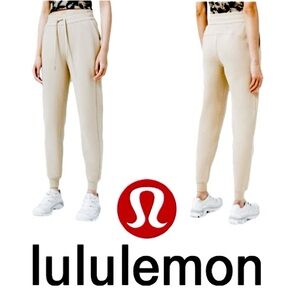 LULULEMON Athletica | Scuba High-Rise Jogger *Fleece 28" Trench Size 4 SweatPant
